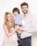 Ha mindez nem lenne elég, Shakira nemrég ismét dalban üzent Piqué-nek. A TQG című nóta egy ponton a következő szöveggel sokkolta a nézőket/hallgatókat: "Miért keresel engem, mikor tudod, hogy nem ismétlem meg a hibáimat? Mondd meg az új csajodnak, hogy nem versenyezem férfiakért." Ebből arra lehetne következtetni, hogy a labdarúgó a szakításukat követően megpróbált kibékülni az énekesnővel, de az eddigiek tükrében ezt is érdemes fenntartásokkal kezelnünk.
Ha mindez nem lenne elég, Shakira nemrég ismét dalban üzent Piqué-nek. A TQG című nóta egy ponton a következő szöveggel sokkolta a nézőket/hallgatókat: "Miért keresel engem, mikor tudod, hogy nem ismétlem meg a hibáimat? Mondd meg az új csajodnak, hogy nem versenyezem férfiakért." Ebből arra lehetne következtetni, hogy a labdarúgó a szakításukat követően megpróbált kibékülni az énekesnővel, de az eddigiek tükrében ezt is érdemes fenntartásokkal kezelnünk.