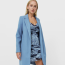 Stradivarius Napped knit coat 9995 Ft

Ez a fajta kék kabát közel sem olyan vastag, mint a legelső - ez az árán is meglátszik - azonban tökéletes azokra az időkre, mikor még nem akarsz eszkimó módjára beöltözni, de a farmer dzseki már nem elég ahhoz, hogy melegen tartsd magad. Ja, amúgy alkalamkra pl. színházba is ultrasikkes - garantáltan meg fognak benne bámulni!
