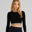 Bershka Pulóver strasszos rojtokkal 9995 Ft
Ha hűvösre fordulna az idő, fontos, hogy legyen nálad egy olyan pulóver, amit rá tudsz venni a ruhádra. Bár ez a crop top fazon nem sokat melegít, azért mégis több a semminél, főleg ha ujjatlan ruha van rajtad - a rajta lévő strasszos rojtok ráadásulmég mesésebbé teszik az outfitedet!
Bershka Pulóver strasszos rojtokkal 9995 Ft
Ha hűvösre fordulna az idő, fontos, hogy legyen nálad egy olyan pulóver, amit rá tudsz venni a ruhádra. Bár ez a crop top fazon nem sokat melegít, azért mégis több a semminél, főleg ha ujjatlan ruha van rajtad - a rajta lévő strasszos rojtok ráadásulmég mesésebbé teszik az outfitedet! 