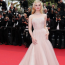 Elle Fanning színésznő egy gyönyörű Armani Privé estélyit viselt.&nbsp;
