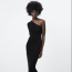ZARA Asymmetric knit dress 8,995 Ft
ZARA Asymmetric knit dress 8,995 Ft
