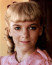Alison Arngrim - Nellie Oleson Dalton

Alison Arngrim az elkényeztetett kislányt, Nellie Oleson Daltont játszotta. Eredetileg Laura szerepére jelentkezett, de végül örült, hogy inkább Nellie-t kapta.
