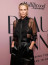 A 48 éves színésznő nemrég tiszteletét tette a a The Hollywood Reporter Beauty Dinner eseményén, ahova egy szuperszexi, éjfekete outfitben érkezett.
