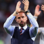 Angliát igazából a torna egyik fő esélyesének tartották, de bátra kijelenthetjük, hogy csak eddig. Még az angol sajtó is megjegyzi, hogy Southgate és a csapat siralmas teljesítményt nyújt. Az angolok két döntetlennel, két rúgott, és egy kapott góllal tudtak csoportelsők lenni.
Angliát igazából a torna egyik fő esélyesének tartották, de bátra kijelenthetjük, hogy csak eddig. Még az angol sajtó is megjegyzi, hogy Southgate és a csapat siralmas teljesítményt nyújt. Az angolok két döntetlennel, két rúgott, és egy kapott góllal tudtak csoportelsők lenni.