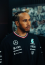 Persze amikor a pályára hajt, Lewis-nak is kötelező csapata, a Mercedes színeit viselni, így az autóban ülve rendre talpig feketében, valamint bukósisakban láthatják őt a fanok. Na de amikor az utcán vagy épp a vörös szőnyegen, esetleg egy-egy divatbemutatón kapják őt lencsevégre, az már egészen más téma…
Persze amikor a pályára hajt, Lewis-nak is kötelező csapata, a Mercedes színeit viselni, így az autóban ülve rendre talpig feketében, valamint bukósisakban láthatják őt a fanok. Na de amikor az utcán vagy épp a vörös szőnyegen, esetleg egy-egy divatbemutatón kapják őt lencsevégre, az már egészen más téma…