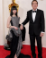 Nicolas Cage a nála 31 évvel fiatalabb hitvesével,&nbsp;Riko Shibatával érkezett az eseményre, s láthatóan a&nbsp;hatalmas korkülönbség ellenére is nagy köztük az összhang. Azonban amellett sem mehetünk el szó nélkül, hogy a színész kedvesének nem sikerült túl jól a ruhaválasztása - az általa viselt darab be is került a díjátadó legrémesebb kreációiról készített összeállításunkba.
