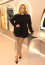 Rosie Huntington Whiteley fekete ruhával és blézerrel tette tökéletessé az outfitjét. Nemcsak stílusos, de rendkívül elegáns is, nemde?
Rosie Huntington Whiteley fekete ruhával és blézerrel tette tökéletessé az outfitjét. Nemcsak stílusos, de rendkívül elegáns is, nemde? 