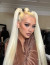 Christina Aguilera nemcsak gyönyörű énekhangjának, hanem kivételes szépségének is köszönheti a népszerűségét. A popsztárt dús ajkakkal, makulátlan arcbőrrel, valamint igéző szemekkel áldotta meg a sors, különleges vonásai pedig nagyon könnyen sminkelhetők.
Christina Aguilera nemcsak gyönyörű énekhangjának, hanem kivételes szépségének is köszönheti a népszerűségét. A popsztárt dús ajkakkal, makulátlan arcbőrrel, valamint igéző szemekkel áldotta meg a sors, különleges vonásai pedig nagyon könnyen sminkelhetők.