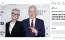 Christopher Guest és Jamie Lee Curtis
Jamie Lee Curtis pontosan tudta, hogy sorsszerű a kapcsolata Christopher Guesttel. Egy 2004-es esszéjében felidézte azt a pillanatot, amikor a Rolling Stone magazinban először látott róla egy fotót az 1984-es A turné (This Is Spinal Tap) című filmet népszerűsítő cikkben. Meglátta a kockás inget viselő, furcsán mosolygó férfit a kép jobb szélén, és bár sosem látta korábban, határozottan kijelentette a barátnőjének: „Ehhez a férfihoz fogok feleségül menni”. Curtis és Guest mindössze öt hónapnyi randevúzás után, 1984 decemberében házasodtak össze, és két lányuk, Annie és Ruby szülei lettek.
Christopher Guest és Jamie Lee Curtis
Jamie Lee Curtis pontosan tudta, hogy sorsszerű a kapcsolata Christopher Guesttel. Egy 2004-es esszéjében felidézte azt a pillanatot, amikor a Rolling Stone magazinban először látott róla egy fotót az 1984-es A turné (This Is Spinal Tap) című filmet népszerűsítő cikkben. Meglátta a kockás inget viselő, furcsán mosolygó férfit a kép jobb szélén, és bár sosem látta korábban, határozottan kijelentette a barátnőjének: „Ehhez a férfihoz fogok feleségül menni”. Curtis és Guest mindössze öt hónapnyi randevúzás után, 1984 decemberében házasodtak össze, és két lányuk, Annie és Ruby szülei lettek.
