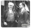 Bár az 1910-es években elfogatóparancsok elől bujkált, Napoleon Hill később azt a merész állítást tette, hogy ebben az időszakban – konkrétan az első világháború idején – állásajánlatot kapott Woodrow Wilson elnöktől.

Hill azt is állította, hogy a Fehér Házban volt Woodrow Wilson elnökkel, amikor a németek a megadás küszöbén álltak, és tanácsokat adott Wilsonnak arra vonatkozóan, hogyan reagáljon a helyzetre.

Hill valójában elnökök és befolyásos üzletemberek bizalmasának állította be magát. De volt-e bármilyen bizonyíték fennkölt állításaira?

Az egyetlen fényképes bizonyíték egy kép Hillről és Thomas Edisonról.

Az 1923-ban készült fotót később „merész mutatványnak” nevezték. Hill rábeszélte magát, hogy részt vegyen egy Edison-konferencián, ahol megpróbált átadni Edisonnak egy érmet. A fotó elkészítése után Edison visszaadta az érmet.
