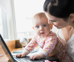 Gyerek mellett is lehet tanulni - Csak nem olyan könnyű Gyerek mellett is lehet tanulni - Csak nem olyan könnyű