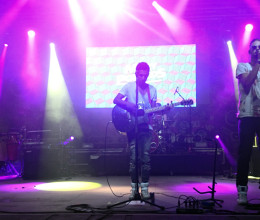 A magyarok sem finomkodtak - Fábián Juli és a Mary Popkids teljesen megőrjítette a közönséget