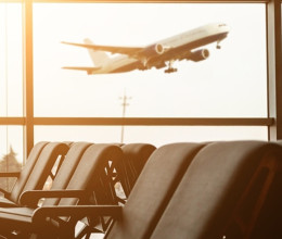 Zavarba ejtő fejetlenség uralkodik az európai repülőtereken: ilyen bosszúságokat kell elviselniük az utasoknak Zavarba ejtő fejetlenség uralkodik az európai repülőtereken: ilyen bosszúságokat kell elviselniük az utasoknak