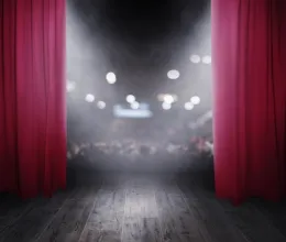 78 évesen meztelenre vetkőzik a színpadon a Kossuth-díjas színésznő - döntése okát is elárulta 78 évesen meztelenre vetkőzik a színpadon a Kossuth-díjas színésznő - döntése okát is elárulta