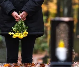 Ezek a legbizarrabb temetkezési szokások a világon: hidegrázós, hogy egyes helyeken mit tesznek a holtakkal Ezek a legbizarrabb temetkezési szokások a világon: hidegrázós, hogy egyes helyeken mit tesznek a holtakkal