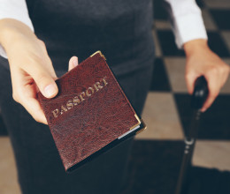 Nem állítják ki az útleveledet, ha így öltözöl fel a fotóhoz