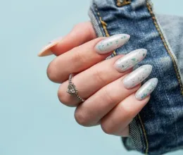 Mindenki ezt kéri júliusban a körmösétől: kövesd te is a legújabb manikűrtrendet!