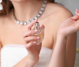 Ez a 6 parfümtrend fog veled szembejönni mindenhol 2026-ban: mágnesként vonzzák a férfiakat