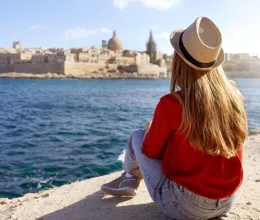 Annyiba kerül a repülőjegy ide, mint egy nagy csokor virág - Hivatalosan is ez lett idén Európa legjobb városa Annyiba kerül a repülőjegy ide, mint egy nagy csokor virág - Hivatalosan is ez lett idén Európa legjobb városa