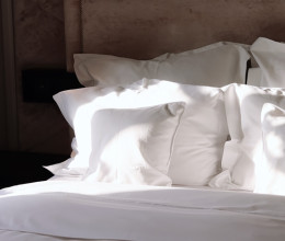 Nem az öblítő a titok: ha ezt csinálod az ágyneművel mosás után, sokáig illatos és friss marad 