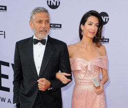 Ez Amal Clooney rendkívüli reggelije, ami bőséges, mégis potyognak tőle a kilók Ez Amal Clooney rendkívüli reggelije, ami bőséges, mégis potyognak tőle a kilók