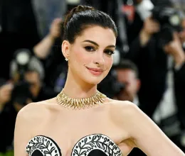 „Gyakorlatilag vak” - Súlyos betegségéről vallott Anne Hathaway „Gyakorlatilag vak” - Súlyos betegségéről vallott Anne Hathaway