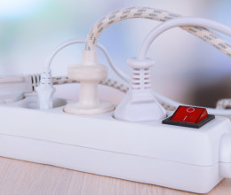 Túl sok áramot esznek készenléti módban ezek az eszközök, de hogyan tudsz spórolni?