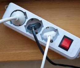 Bármikor elmehet otthon az áram? Magyar Péter közölte az energiaellátási vészhelyzet forgatókönyvét Bármikor elmehet otthon az áram? Magyar Péter közölte az energiaellátási vészhelyzet forgatókönyvét