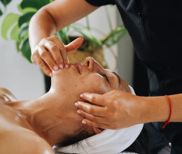 Célzott tudás, erősebb szakmai jelenlét – miért kulcs a specializáció a szépségiparban?