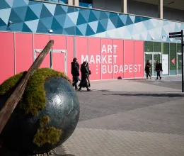 Világkörüli utazás az Art Market Budapesten Világkörüli utazás az Art Market Budapesten