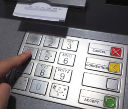 Vigyázz, ha ezt látod az ATM-en: nem biztos, hogy csak egy egyszerű technikai hiba - A pénzed bánhatja Vigyázz, ha ezt látod az ATM-en: nem biztos, hogy csak egy egyszerű technikai hiba - A pénzed bánhatja
