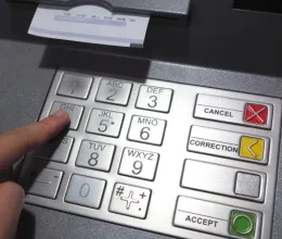Vigyázz, ha ezt látod az ATM-en: nem biztos, hogy csak egy egyszerű technikai hiba - A pénzed bánhatja Vigyázz, ha ezt látod az ATM-en: nem biztos, hogy csak egy egyszerű technikai hiba - A pénzed bánhatja