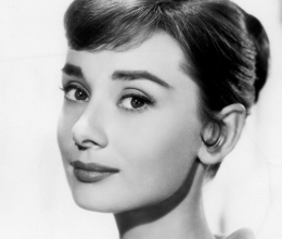 Így festett Audrey Hepburn menyasszonyként: 3 lenyűgöző ruhája volt a legendás stílusikonnak