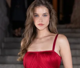 Palvin Barbi felvette élete legszebb ruháját: talpig pirosban mutatta meg tökéletes alakját, mindenki csak őt bámulta Palvin Barbi felvette élete legszebb ruháját: talpig pirosban mutatta meg tökéletes alakját, mindenki csak őt bámulta