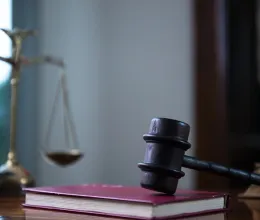 Megdöbbentő, de igaz: ezt a 6 sztárt emberöléssel hozták kapcsolatba - többeket el is ítéltek