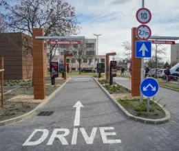Terasz és tűzön grillezett burgerek Csepelen Terasz és tűzön grillezett burgerek Csepelen