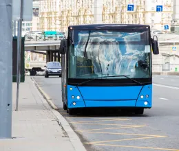 Erre nagyon figyelj minden buszmegállóban, különben az életeddel játszol Erre nagyon figyelj minden buszmegállóban, különben az életeddel játszol