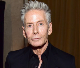 Ez a 46 évvel fiatalabb férfi a 83 esztendős Calvin Klein szerelme: a magyar származású divattervező 10 éve rajong modell barátjáért Ez a 46 évvel fiatalabb férfi a 83 esztendős Calvin Klein szerelme: a magyar származású divattervező 10 éve rajong modell barátjáért