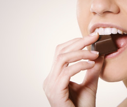 Ha így eszed a csokoládét, nem fogsz hízni tőle egy dekát sem: fogyókúra alatt is nassolhatsz belőle