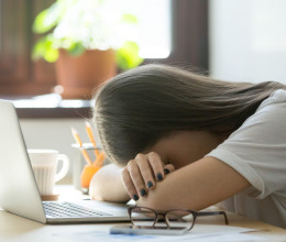Nem csak a téli depresszió: 5 intő jel, hogy drasztikusan lecsökkent a D-vitamin-szinted Nem csak a téli depresszió: 5 intő jel, hogy drasztikusan lecsökkent a D-vitamin-szinted