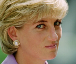 Diana ezt a különleges, 30 ezer forintos parfümöt viselte az esküvőjén: még ma is kapható a tartós és ikonikus illat Diana ezt a különleges, 30 ezer forintos parfümöt viselte az esküvőjén: még ma is kapható a tartós és ikonikus illat