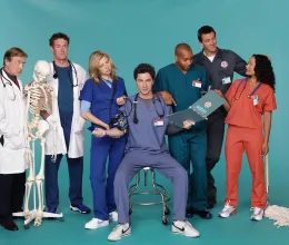 Így néznek ki most a Dokik című sorozat szereplői - Hamarosan érkezik az új évad is Így néznek ki most a Dokik című sorozat szereplői - Hamarosan érkezik az új évad is