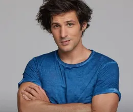 Ember Márk kihúzta a gyufát a legendás magyar filmrendezőnél, aki megalázó gúnynevet aggatott a fiatal színészre Ember Márk kihúzta a gyufát a legendás magyar filmrendezőnél, aki megalázó gúnynevet aggatott a fiatal színészre