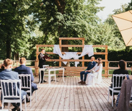 Két nyelv, egy szív – így lesz emlékezetes a kétnyelvű szimbolikus szertartás Két nyelv, egy szív – így lesz emlékezetes a kétnyelvű szimbolikus szertartás