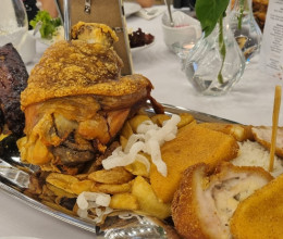 Esküvői menü tervezése: Hogyan válasszunk ételt, amely mindenkit lenyűgöz?