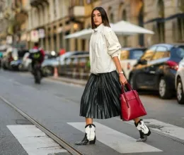 Cipővásárlás előtt állsz? Ez az ikonikus lábbeli most újra divatba jött, szinte le sem lehet robbantani a nőkről