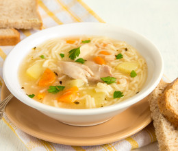 A tudomány szerint is lerövidíti ezt a betegséget a húsleves, a nagymamáknak igazuk volt