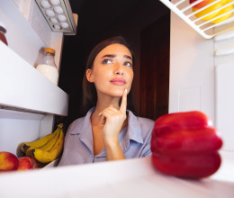 Ezeket a zöldségeket tilos egymás mellé tenni a hűtőben, hamarabb meg fognak romlani Ezeket a zöldségeket tilos egymás mellé tenni a hűtőben, hamarabb meg fognak romlani