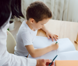 Iskolaérettség nagycsoportban: mit vizsgálnak, és honnan tudjuk, készen áll-e a gyerek?