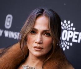 11 évvel fiatalabb pasival vigasztalódik Jennifer Lopez, újabb álompasit nézett ki magának 11 évvel fiatalabb pasival vigasztalódik Jennifer Lopez, újabb álompasit nézett ki magának
